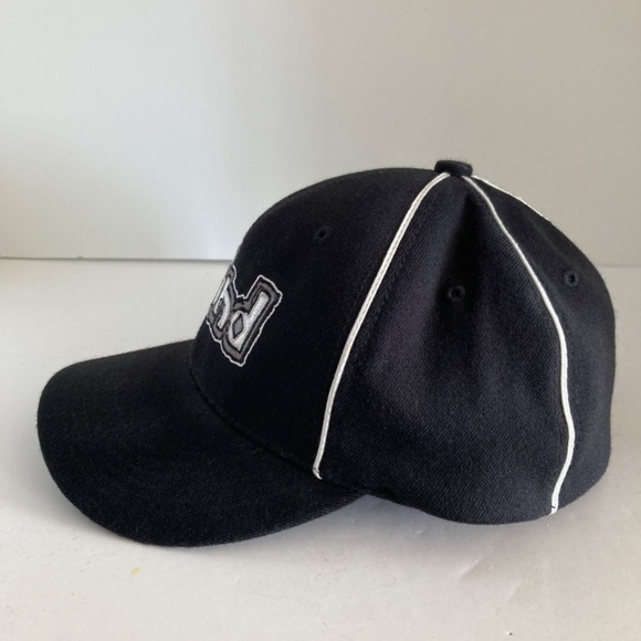 Blind Skateboard Logo Hat Wool Blend Flexfit Baseball Cap Black White S/M - Picture 4 of 16